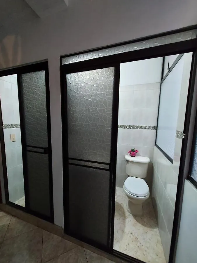 Apartamento Centro Comercial La Central - 3 Habitaciones 메딜린