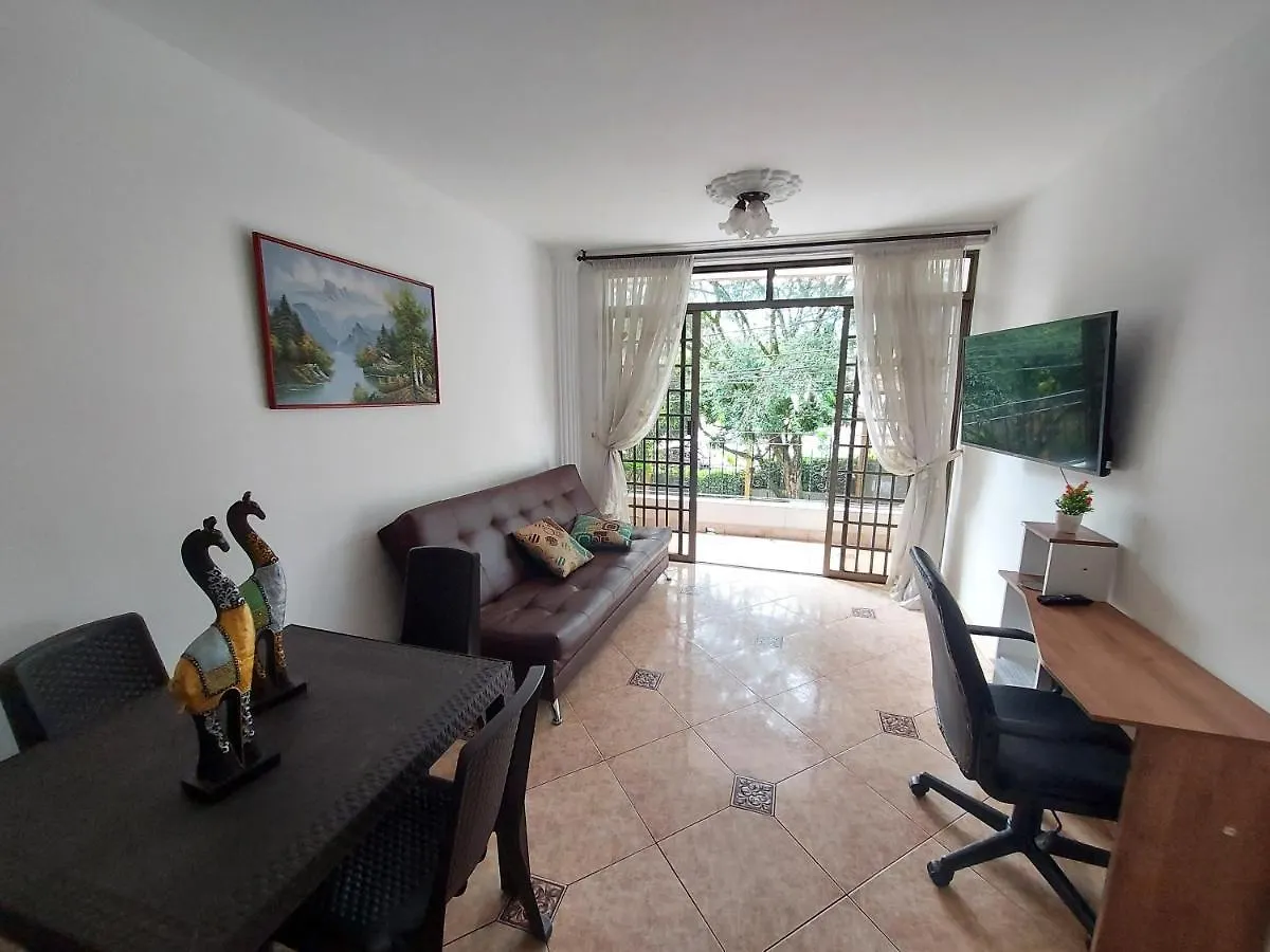 Apartamento Centro Comercial La Central - 3 Habitaciones 메딜린 아파트