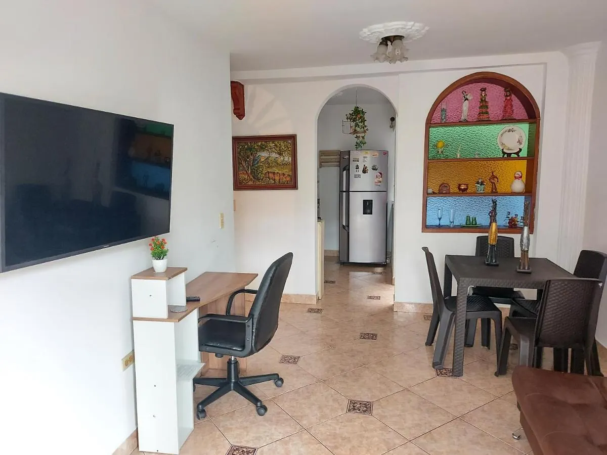 Apartamento Centro Comercial La Central - 3 Habitaciones 메딜린
